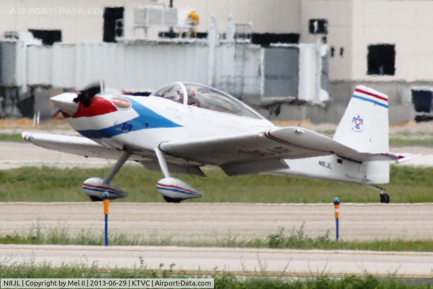 N8JL, 2001 Vans RV-8 C/N 81324, Landing RWY 36