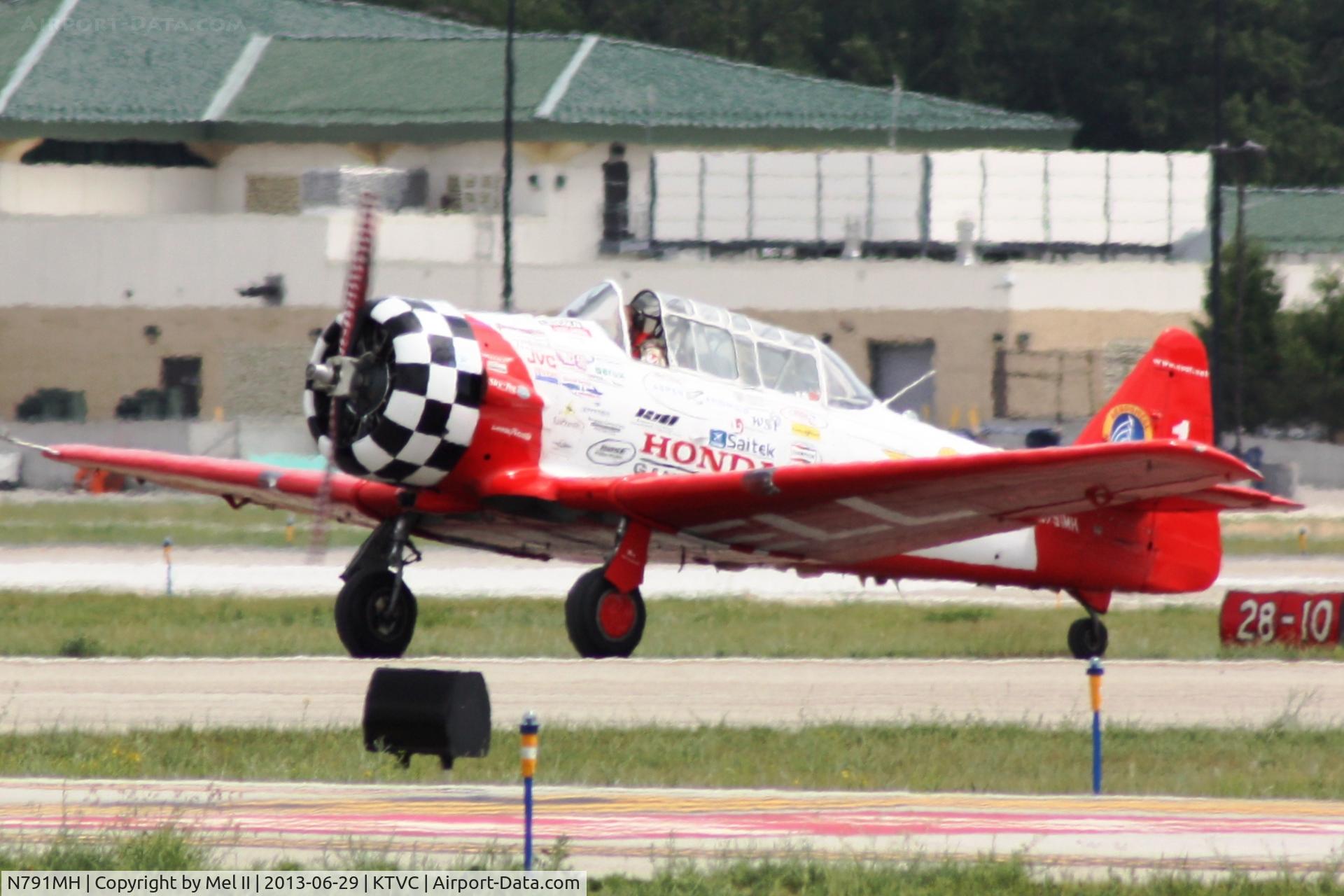 N791MH, 1951 North American T-6G Texan C/N 182-478, Landing RWY 36