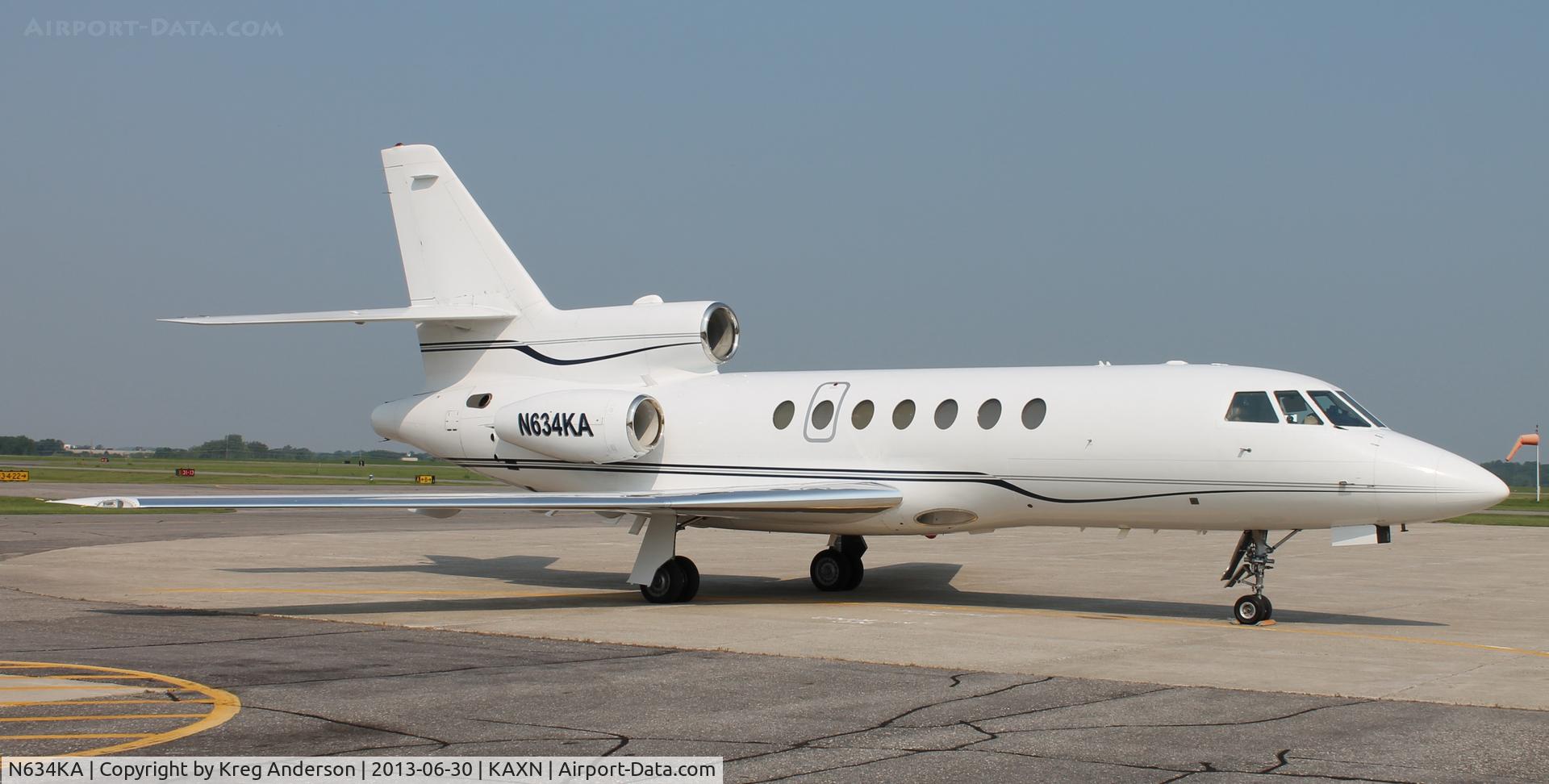N634KA, Dassault-Breguet Falcon 50 C/N 129, Dassault Falcon 50 on the ramp.