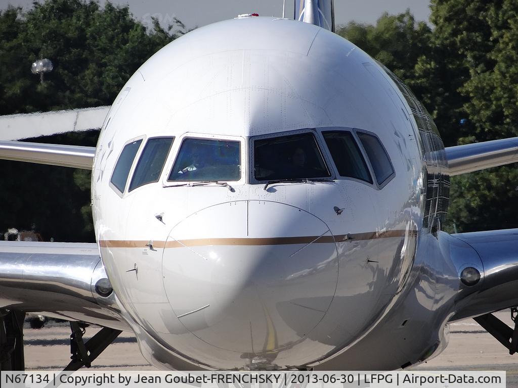 N67134, 1999 Boeing 757-224 C/N 29283, CDG T1