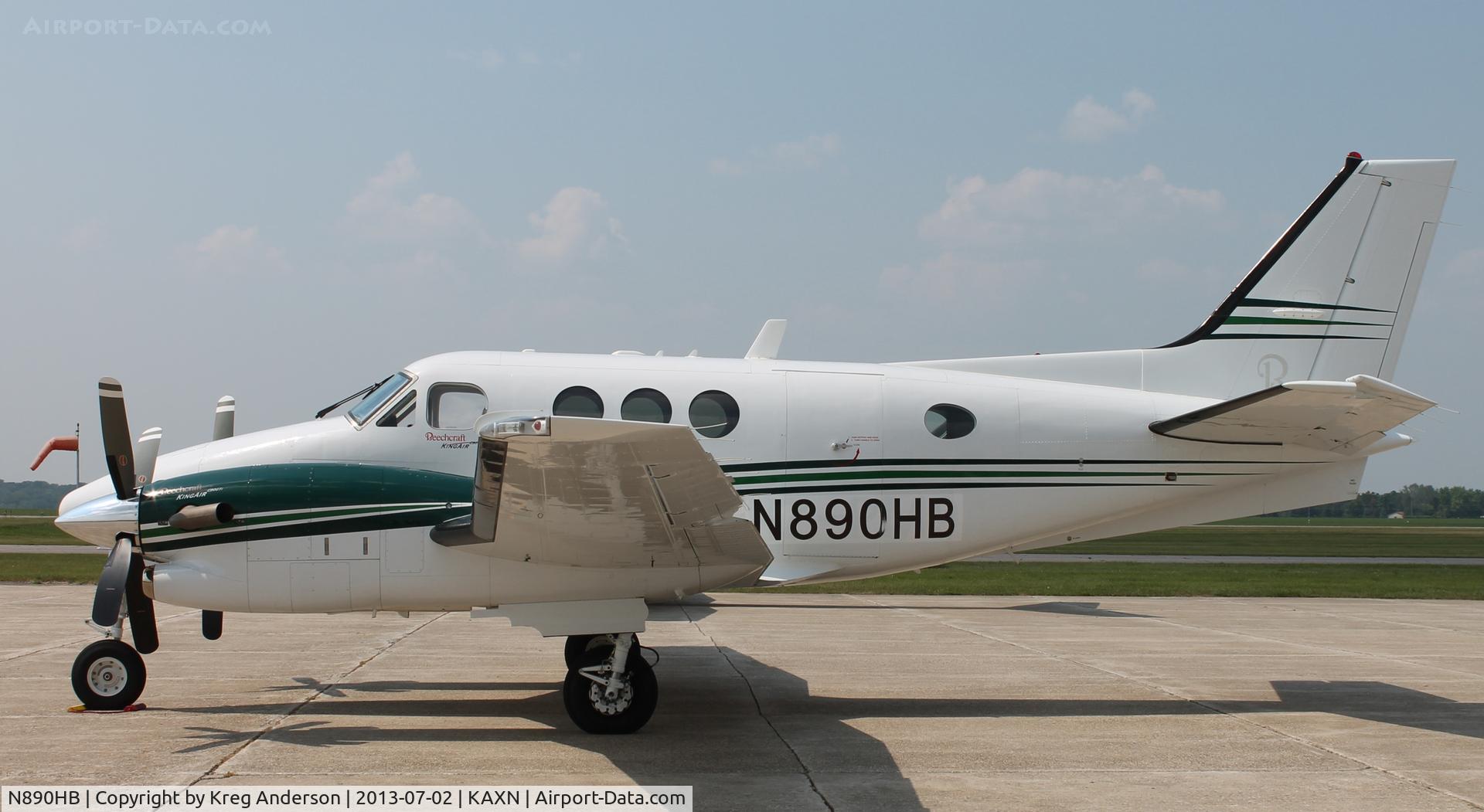 N890HB, 2009 Hawker Beechcraft C90GTI King Air C/N LJ-1944, A new University of North Dakota Hawker Beechraft C90GTI King Air on the ramp.