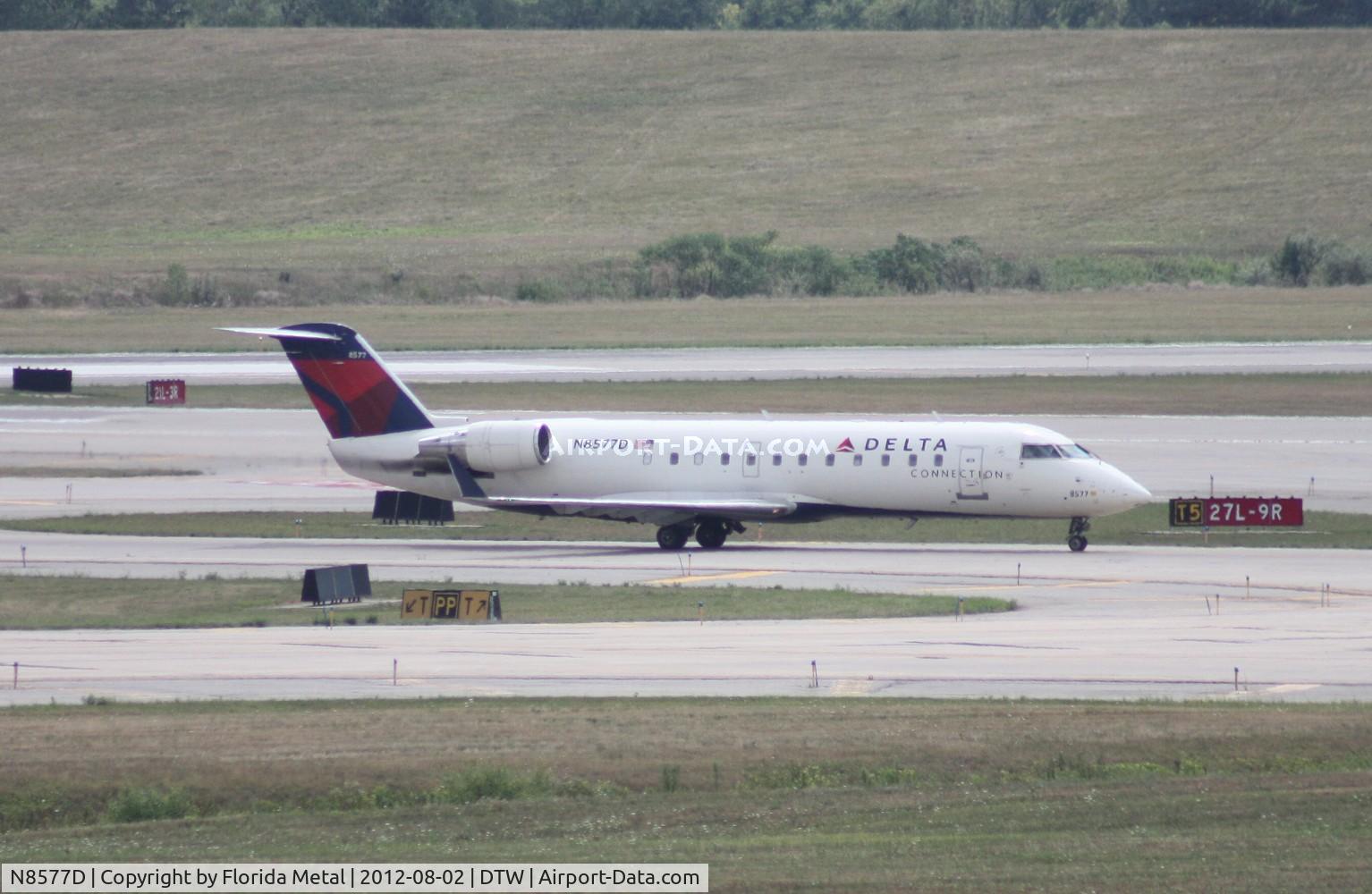 N8577D, 2001 Bombardier CRJ-200LR (CL-600-2B19) C/N 7577, Delta Connection CRJ-200