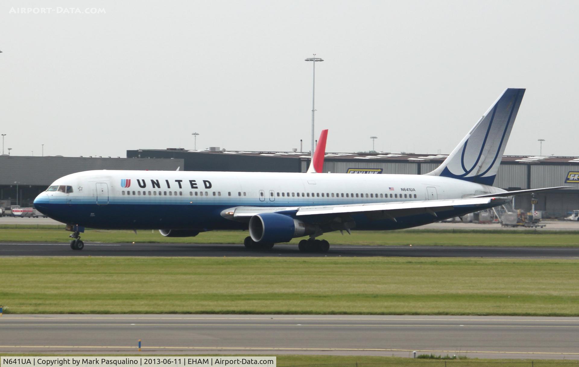 N641UA, 1991 Boeing 767-322/ER C/N 25091, Boeing 767-300