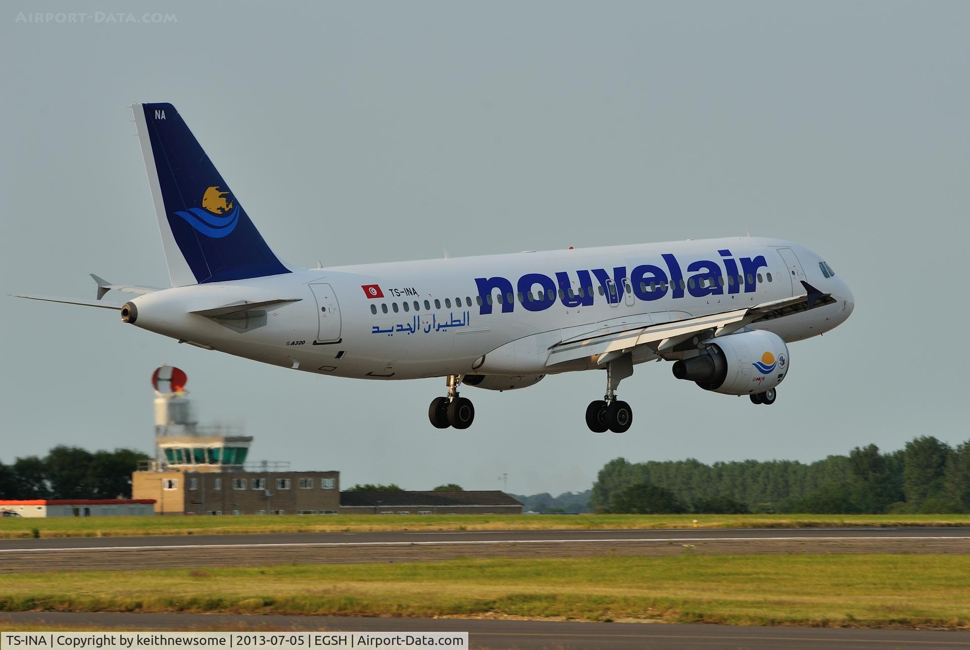 TS-INA, 1999 Airbus A320-214 C/N 1121, Landing onto runway 09.