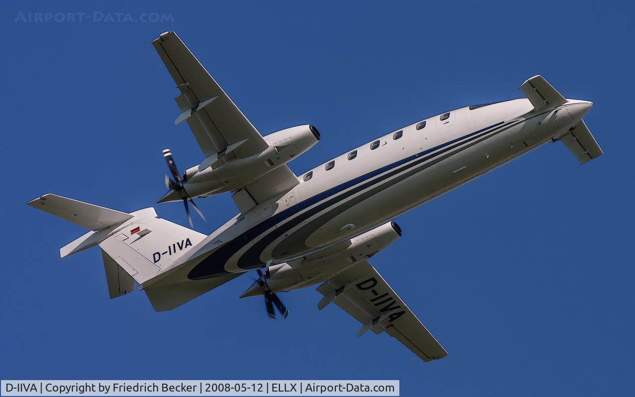 D-IIVA, 2007 Piaggio P-180 Avanti II C/N 1125, departure from Lux via RW06