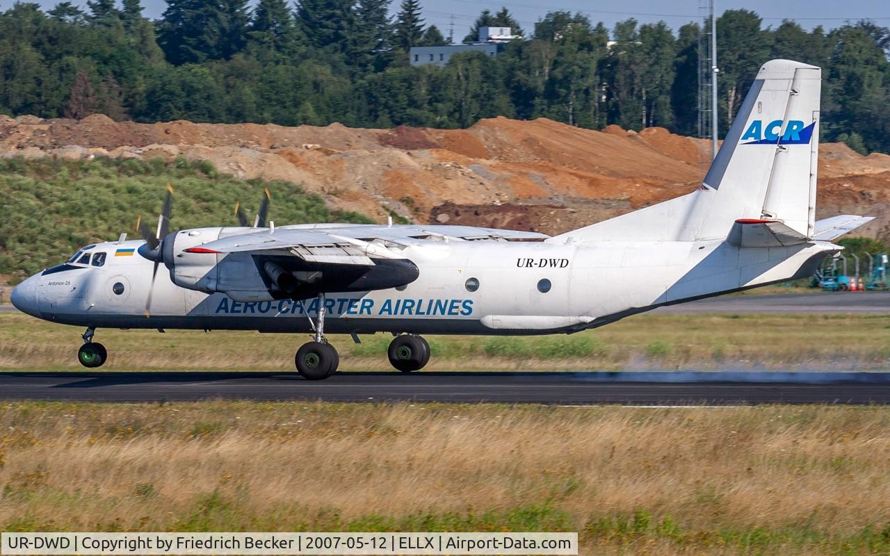 UR-DWD, 1980 Antonov An-26B C/N 10103, touchdown RW24