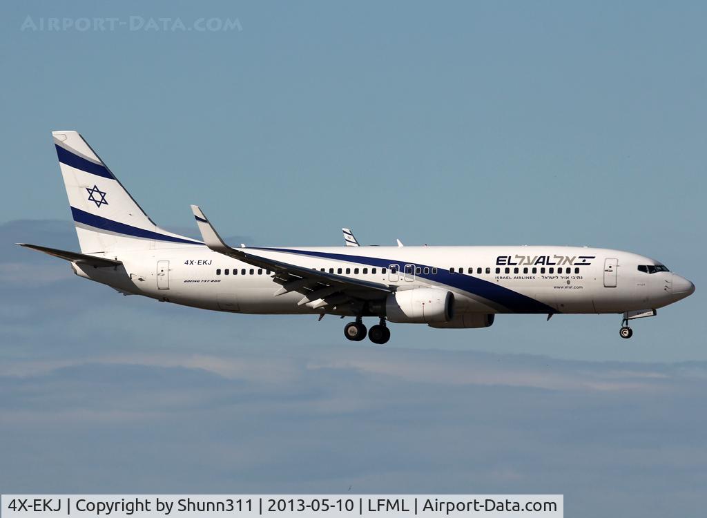 4X-EKJ, 2009 Boeing 737-85P C/N 35486, Landing rwy 31L