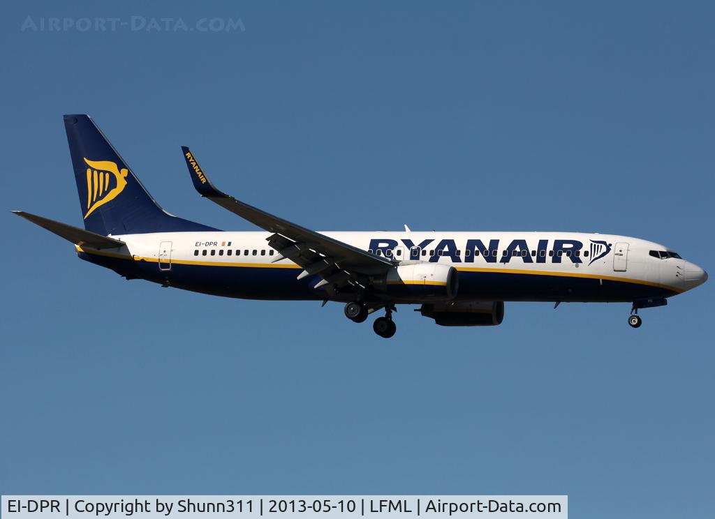 EI-DPR, 2007 Boeing 737-8AS C/N 33614, Landing rwy 31R
