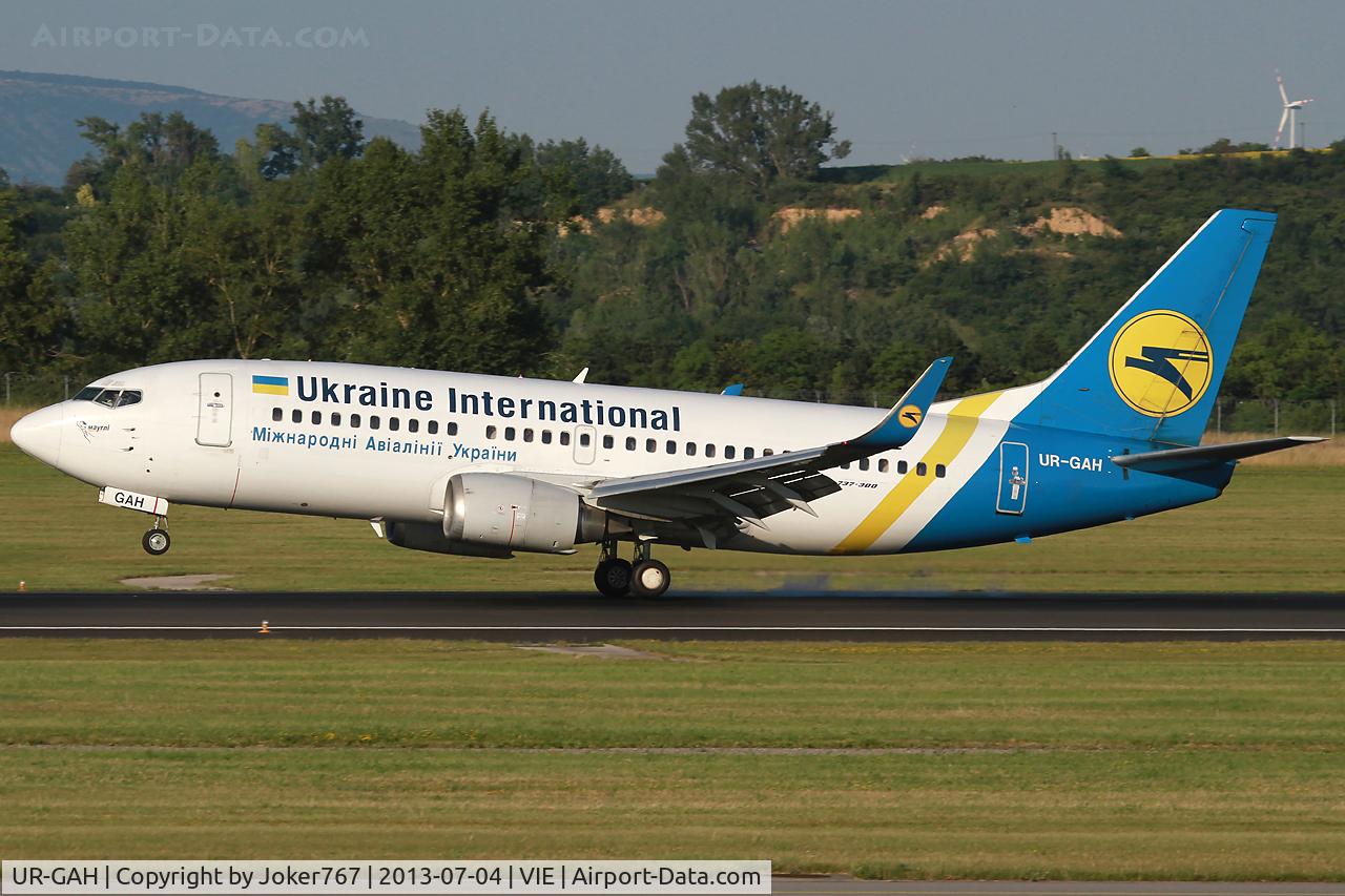 UR-GAH, 1999 Boeing 737-32Q C/N 29130, Ukraine International Airlines
