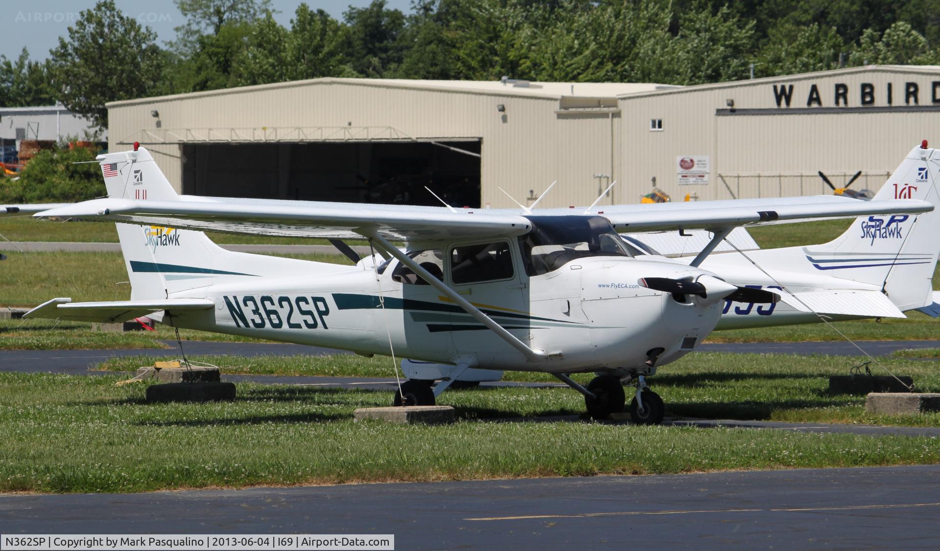 N362SP, 2001 Cessna 172S C/N 172S8779, Cessna 172S