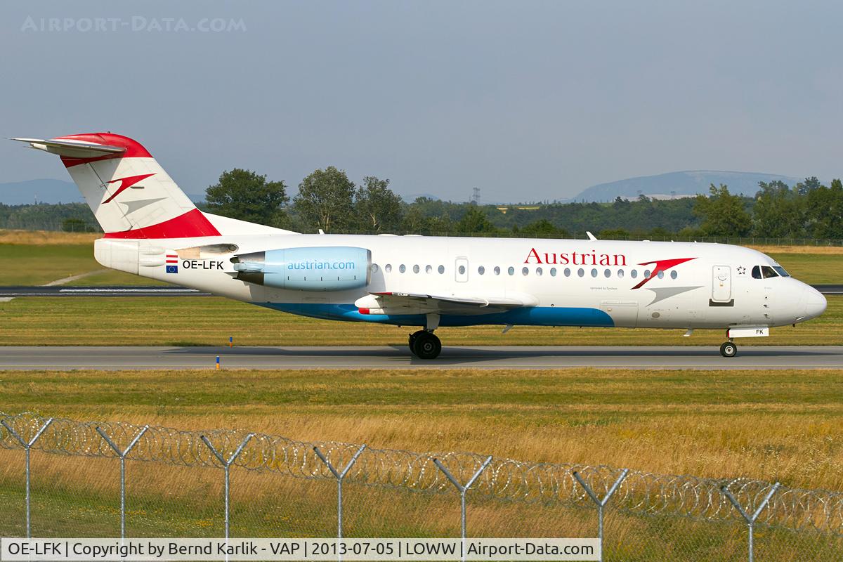 OE-LFK, 1995 Fokker 70 (F-28-0070) C/N 11555, Rwy 34