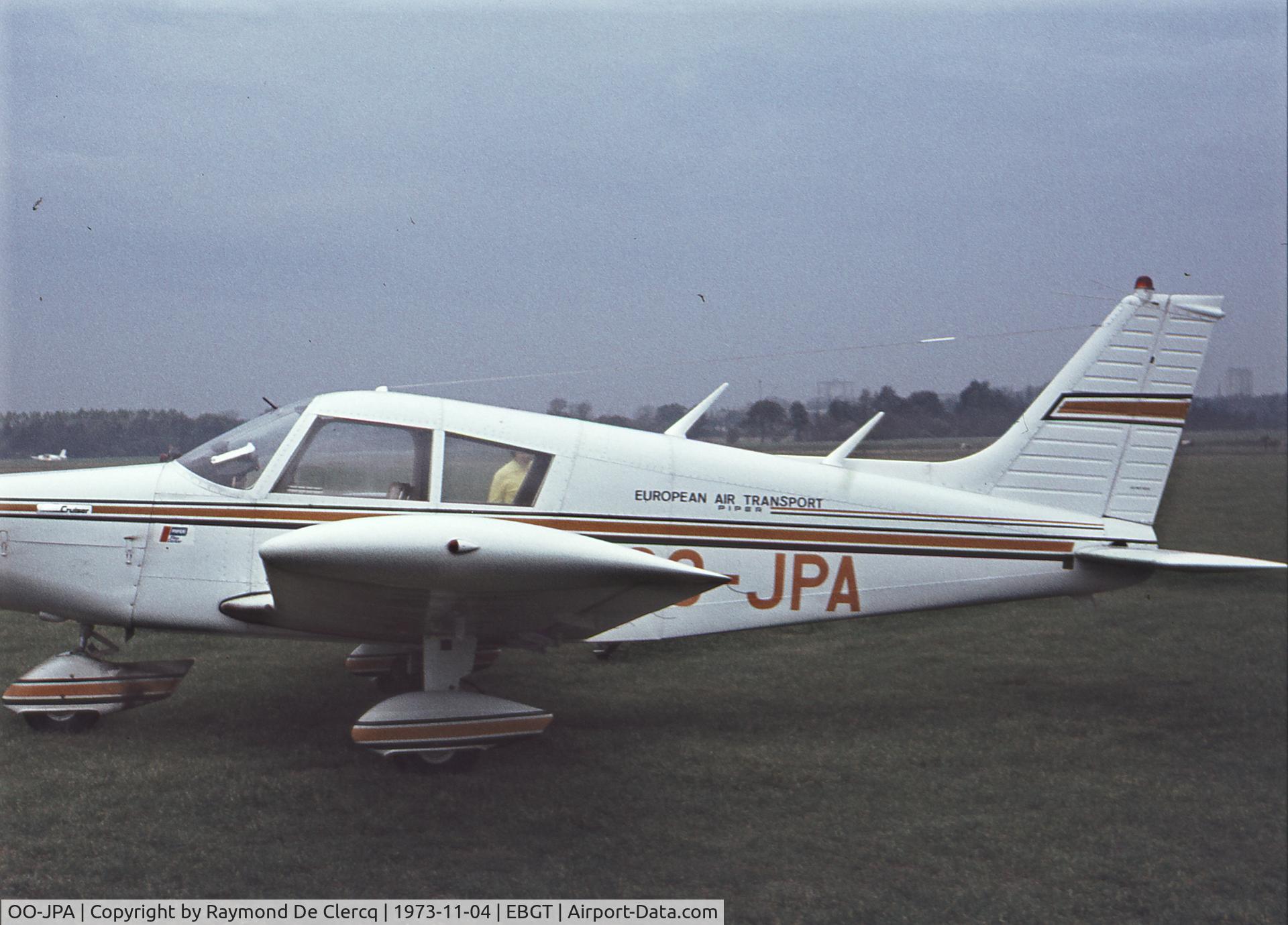 OO-JPA, 1973 Piper PA-28-140 Cherokee F C/N 28-7325491, Gent  4-11-73