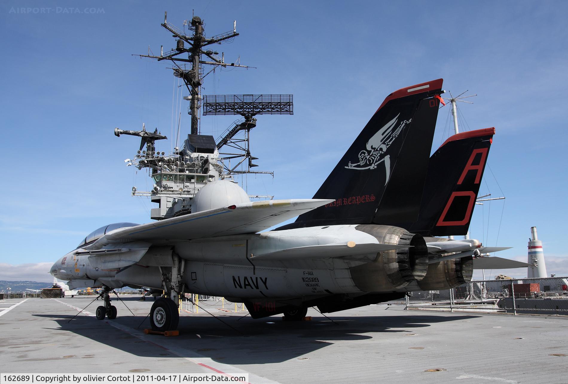 162689, Grumman F-14A Tomcat C/N 535, Under the sun of California