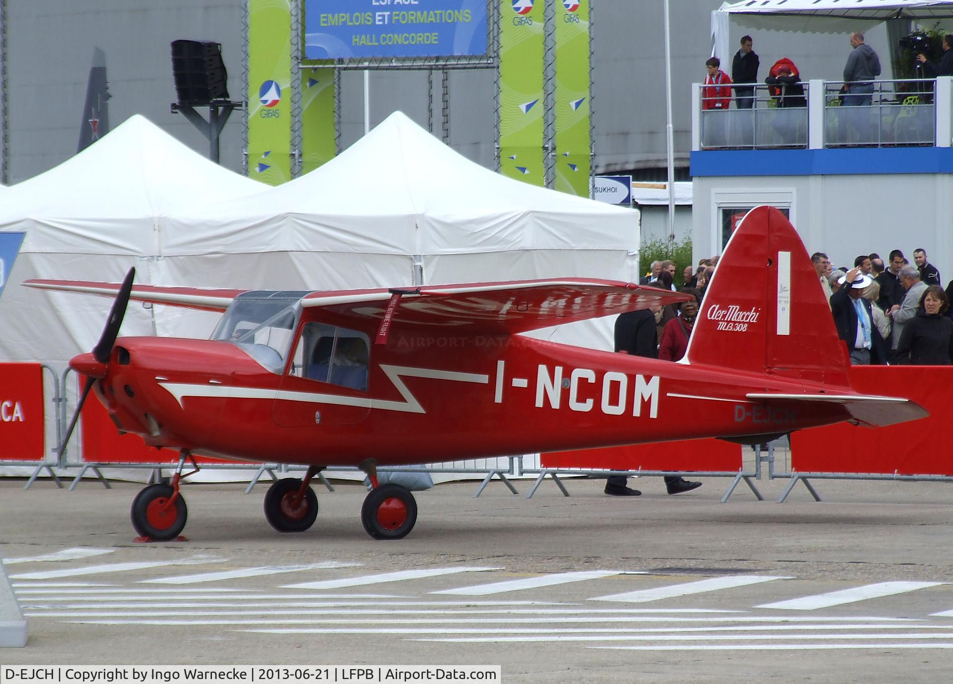 D-EJCH, Macchi MB.308 C/N 5844/71, Macchi MB.308 at the Aerosalon 2013, Paris