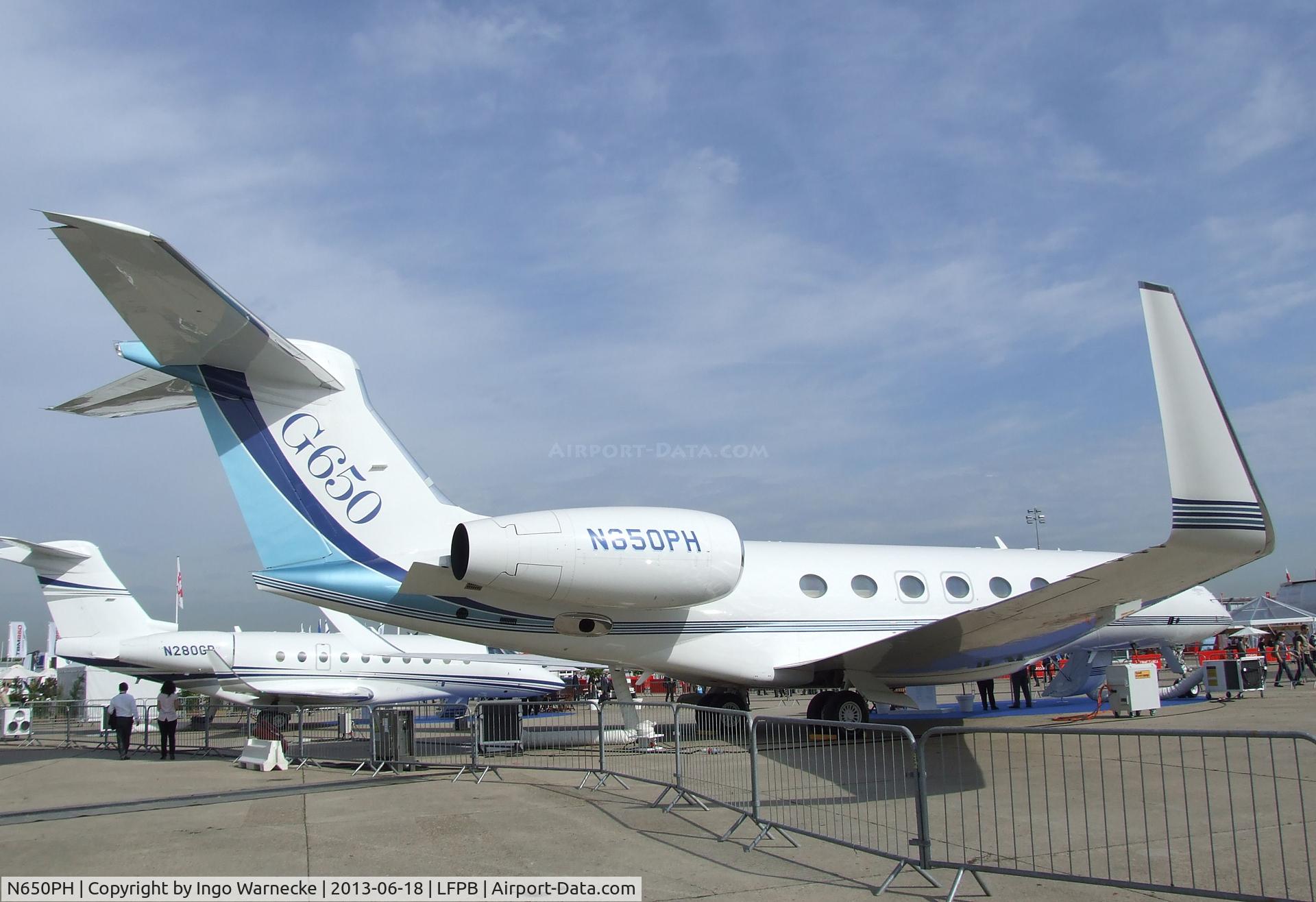 N650PH, 2011 Gulfstream Aerospace G650 (G-VI) C/N 6013, Gulfstream G650 at the Aerosalon 2013, Paris
