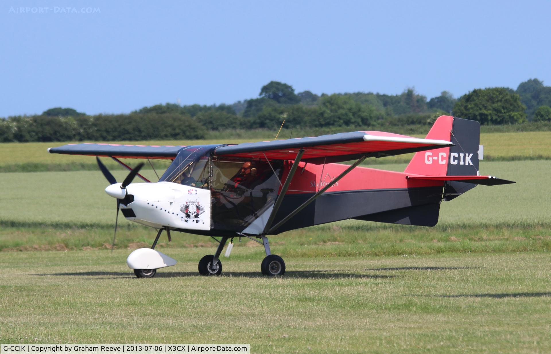 G-CCIK, 2003 Shyranger 912(2) C/N BMAA/HB/278, Just landed at Northrepps.