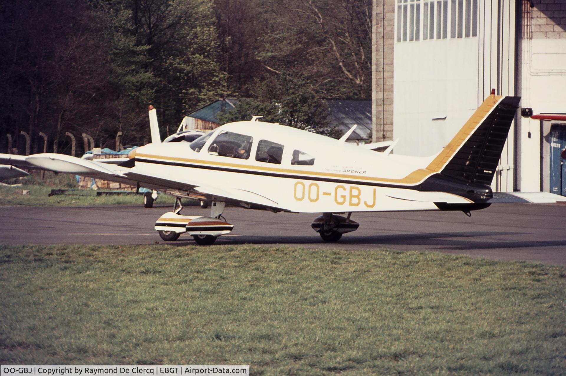 OO-GBJ, 1975 Piper PA-28-180 Cherokee C/N 28-7505246, Gent  1976