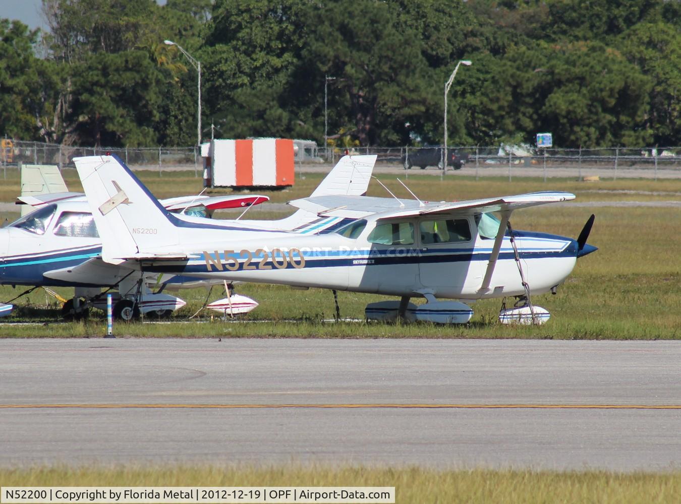 N52200, Cessna 182 Skylane C/N 18262448, Cessna 182