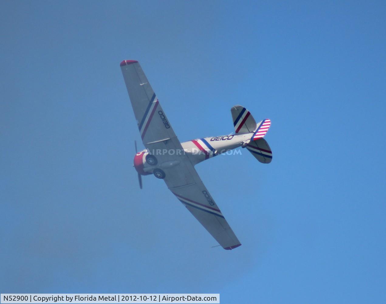 N52900, 1940 North American SNJ-2 Texan C/N 2010, Geico Skytypers SNJ-2 over Daytona Beach