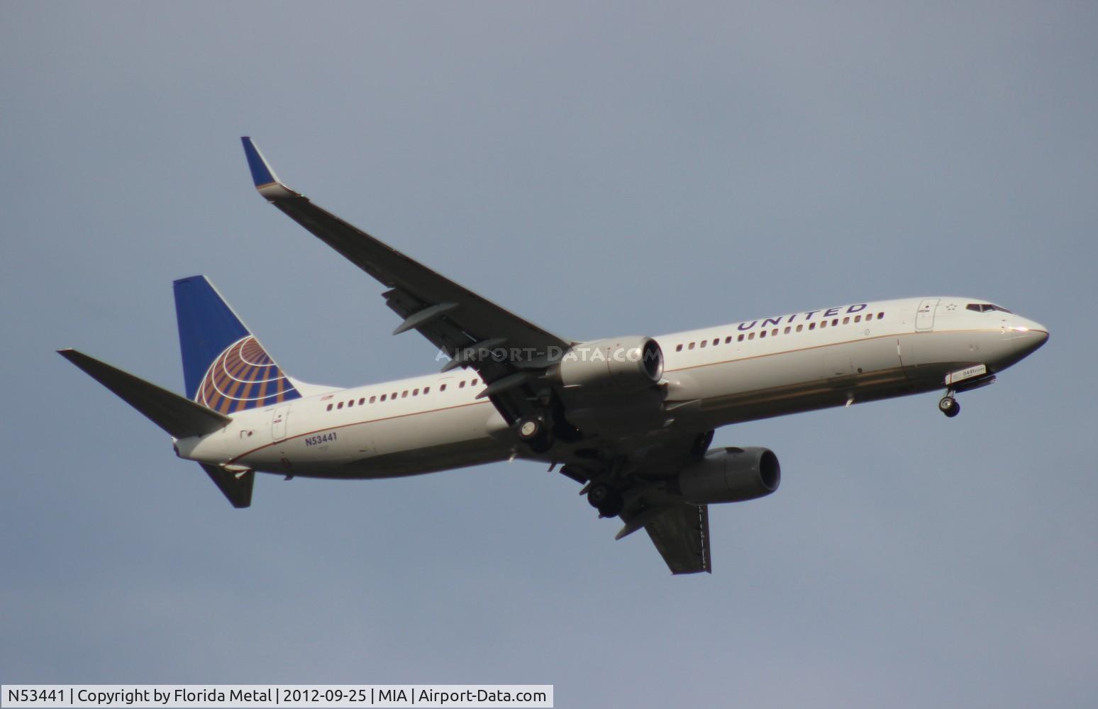 N53441, 2009 Boeing 737-924/ER C/N 30131, United 737-900