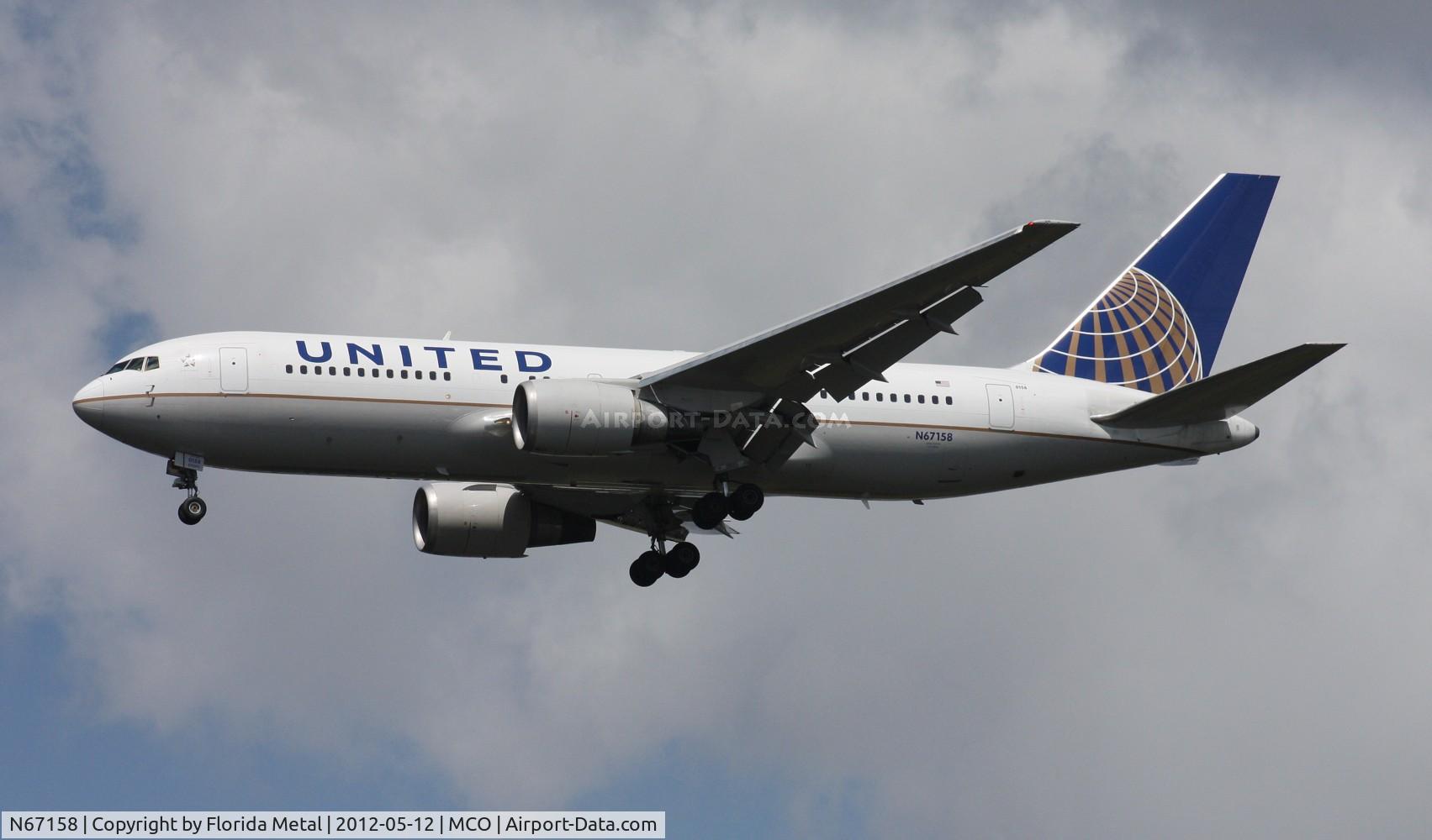 N67158, 2001 Boeing 767-224 C/N 30437, United 767-200