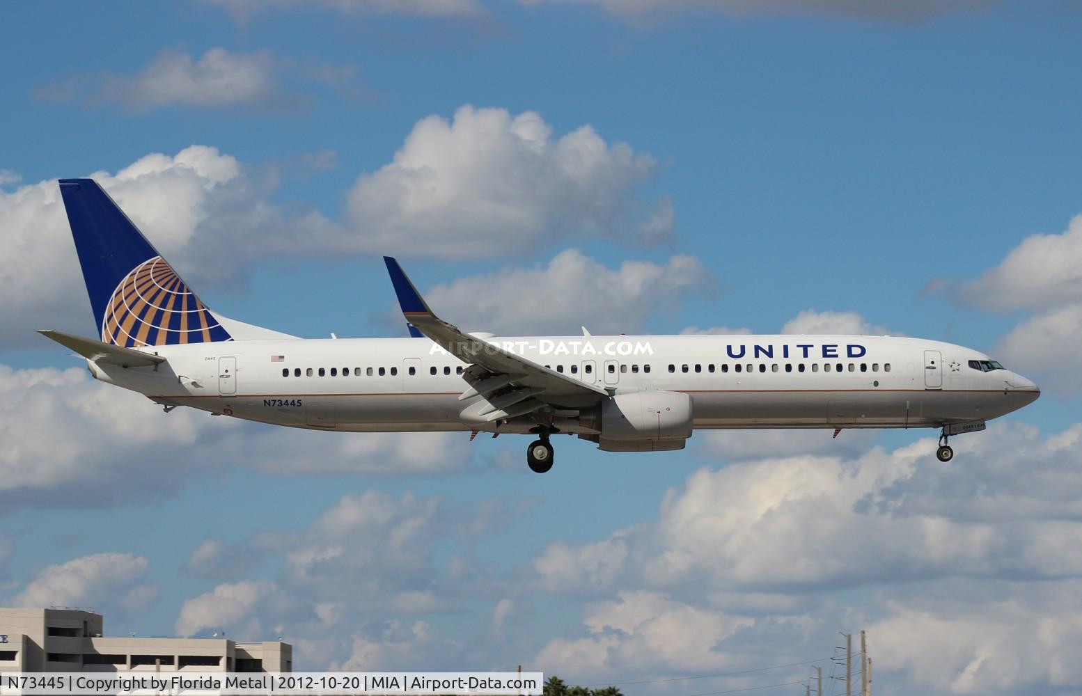 N73445, 2011 Boeing 737-924/ER C/N 40000, United 737-900