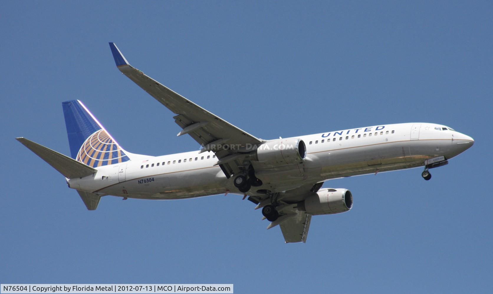 N76504, 2006 Boeing 737-824 C/N 31604, United 737-800