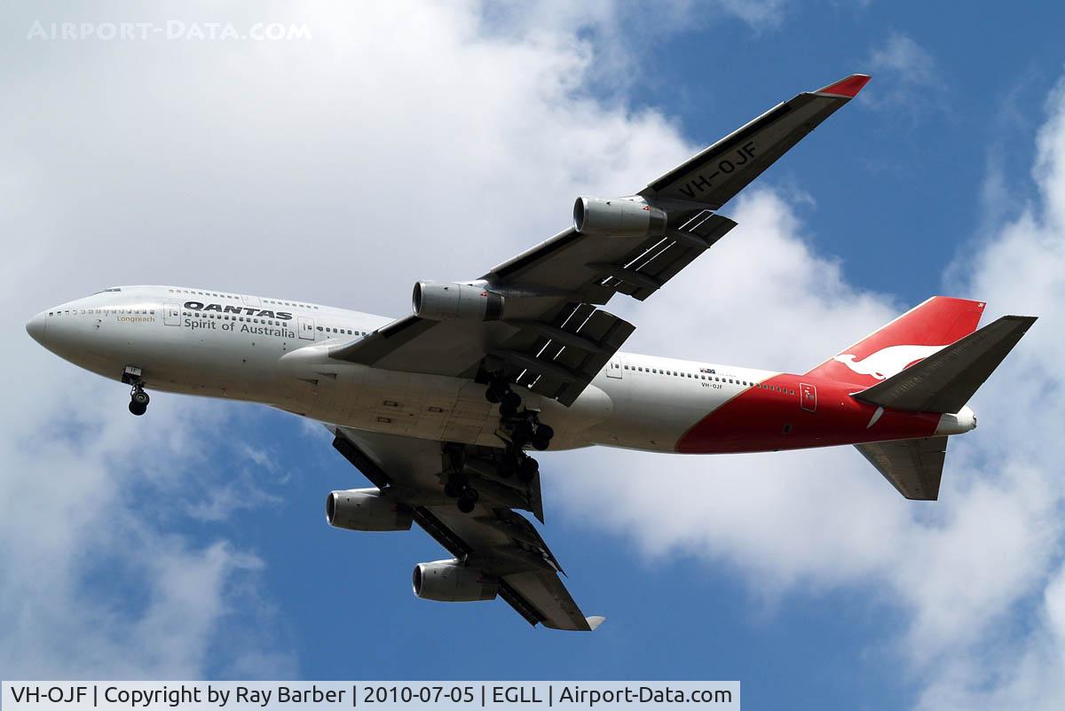 VH-OJF, 1989 Boeing 747-438 C/N 24483, Boeing 747-438 [24483] (QANTAS) Home~G 05/07/2010. On approach 27R. Now withdrawn from use.