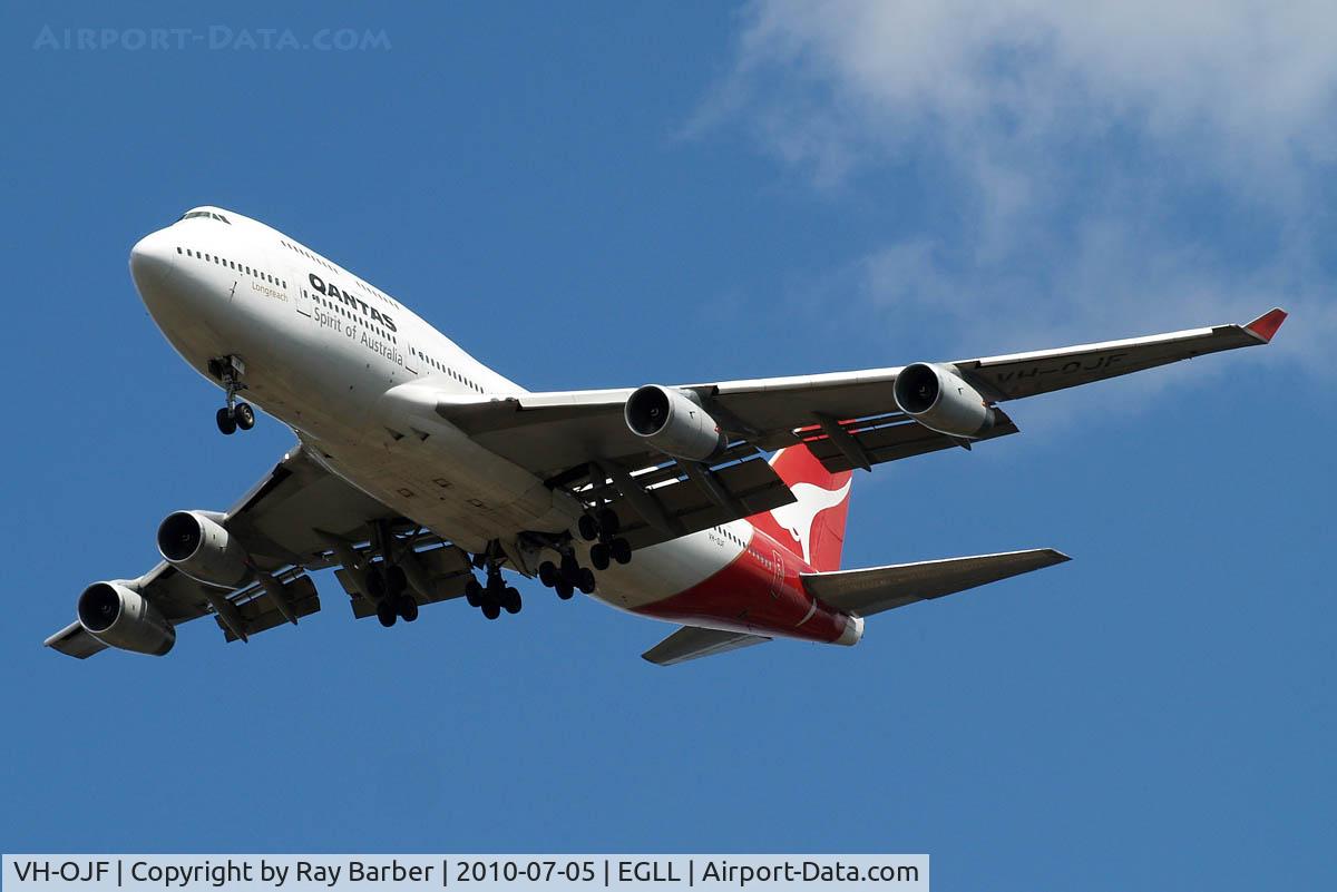 VH-OJF, 1989 Boeing 747-438 C/N 24483, Boeing 747-438 [24483] (QANTAS) Home~G 05/07/2010. On approach 27R. Now withdrawn from use.