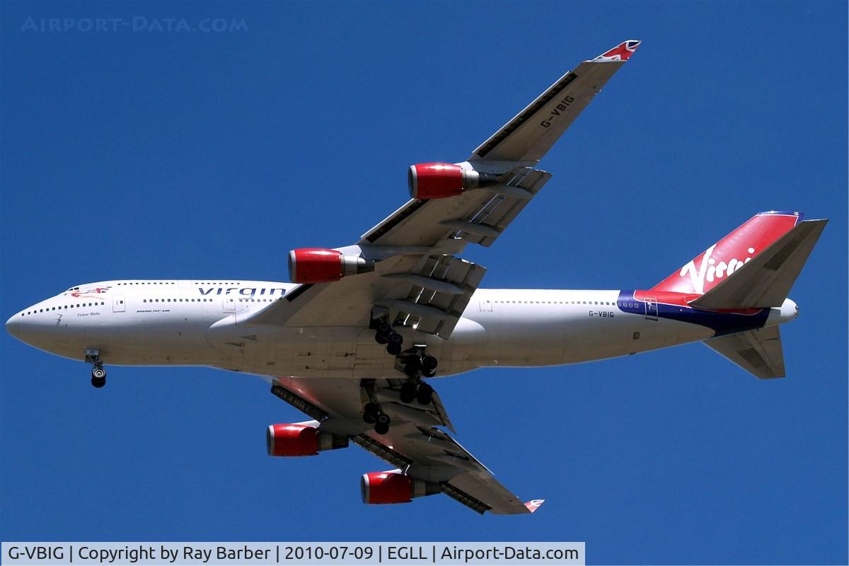 G-VBIG, 1996 Boeing 747-4Q8 C/N 26255, Boeing 747-4Q8 [26255] (Virgin Atlantic) Home~G 09/07/2010. On approach 27R. Between 2009 this had the Virgin Atlantic tiles repainted without the white surround to each letter as can be seen here.