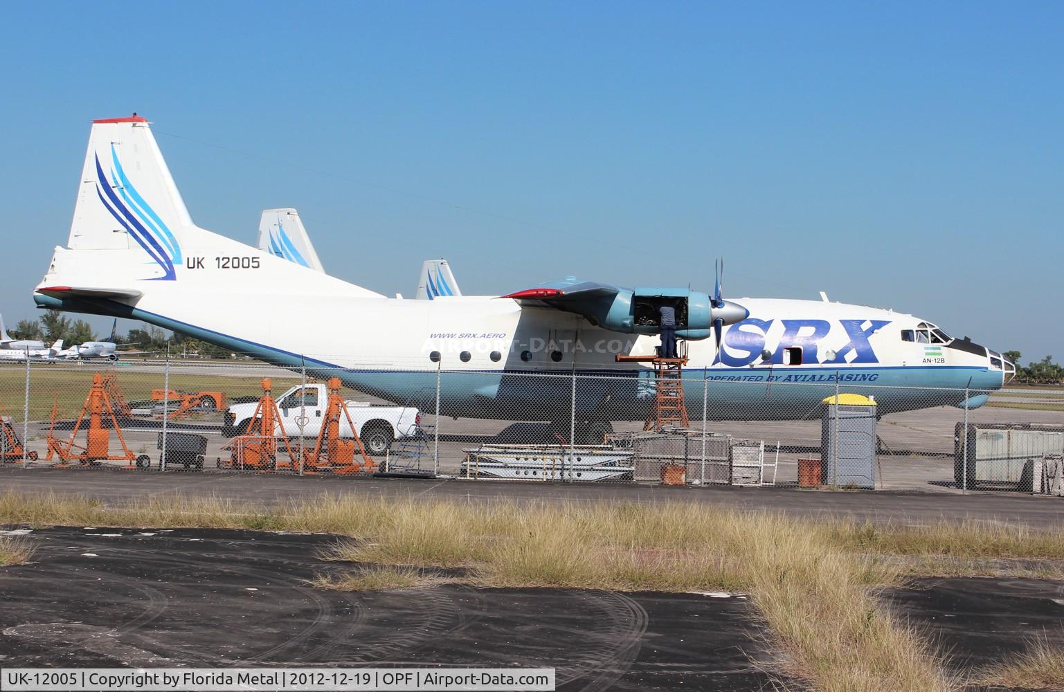 UK-12005, 1964 Antonov An-12B C/N 4342103, Avia Leasing AN-12
