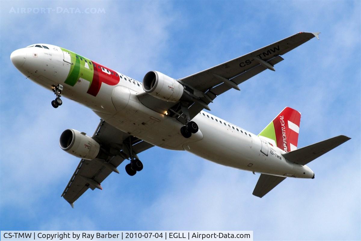 CS-TMW, 2001 Airbus A320-214 C/N 1667, Airbus A320-214 [1667] (TAP Air Portugal) Home~G 04/07/2010. On approach 27R.