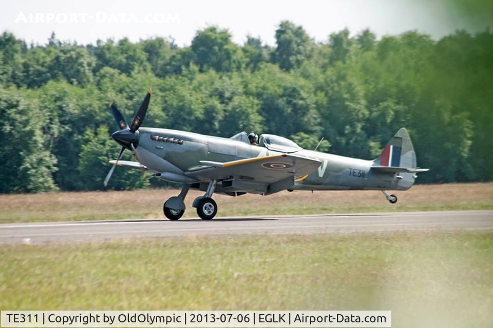 TE311, 1945 Supermarine 361 Spitfire LF.XVIe C/N CBAF.IX.4497, Touchdown RW07 EGLK 06JUL13