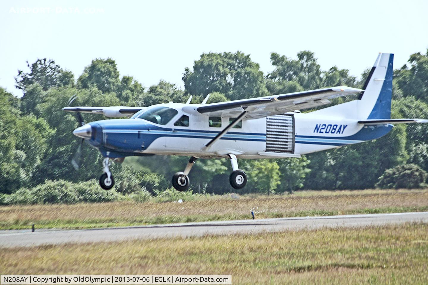 N208AY, 2005 Cessna 208B Grand Caravan C/N 208B1146, Departing RW07 06JUL13