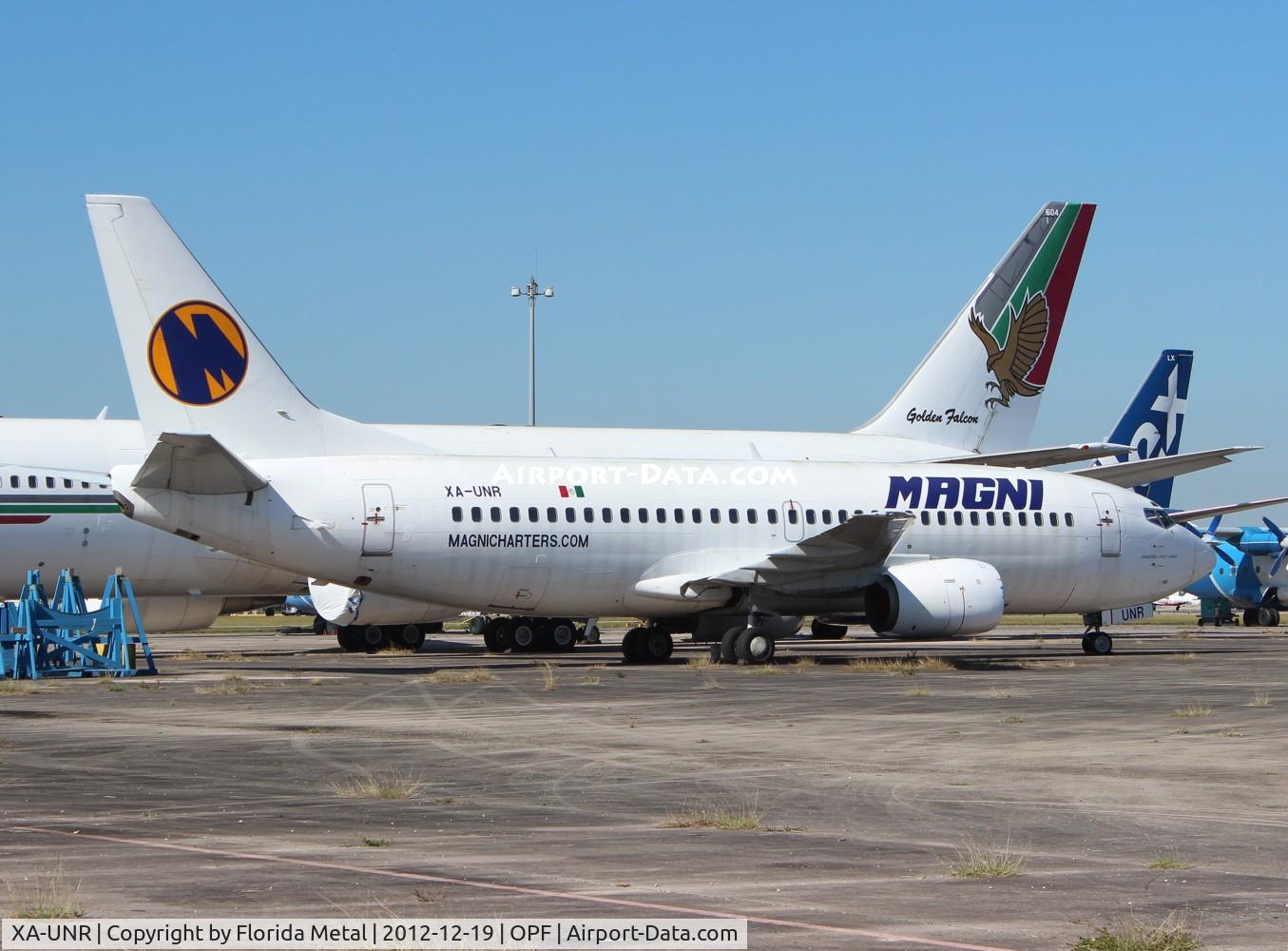 XA-UNR, 1990 Boeing 737-322 C/N 24666, Magnicharters 737