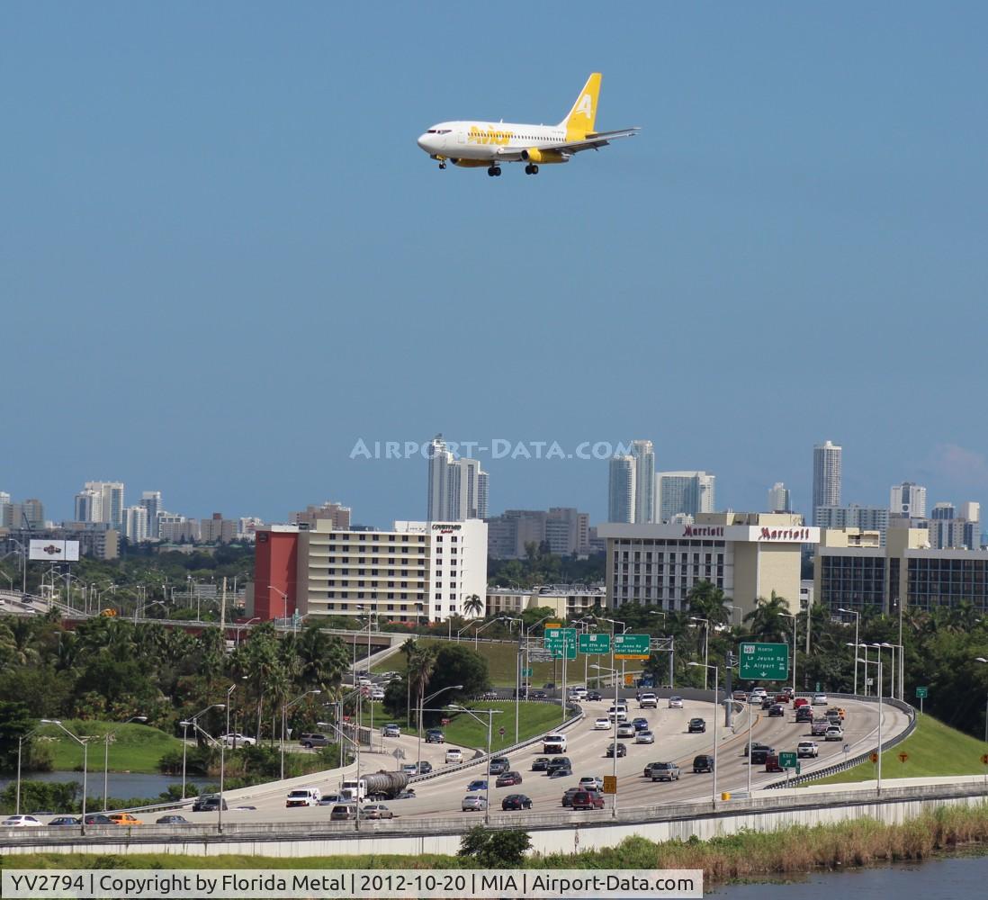 YV2794, 1984 Boeing 737-232 C/N 23089, Avior 737-200 flying over the Dolphin Expressway