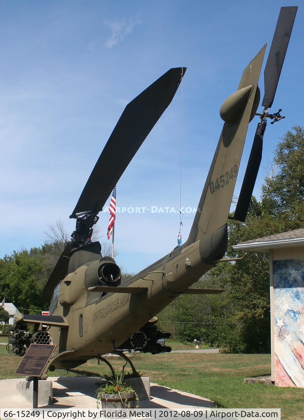 66-15249, 1966 Bell AH-1G Cobra C/N 20005, AH-1G Cobra at a VFW Hall in Crosswell Michigan