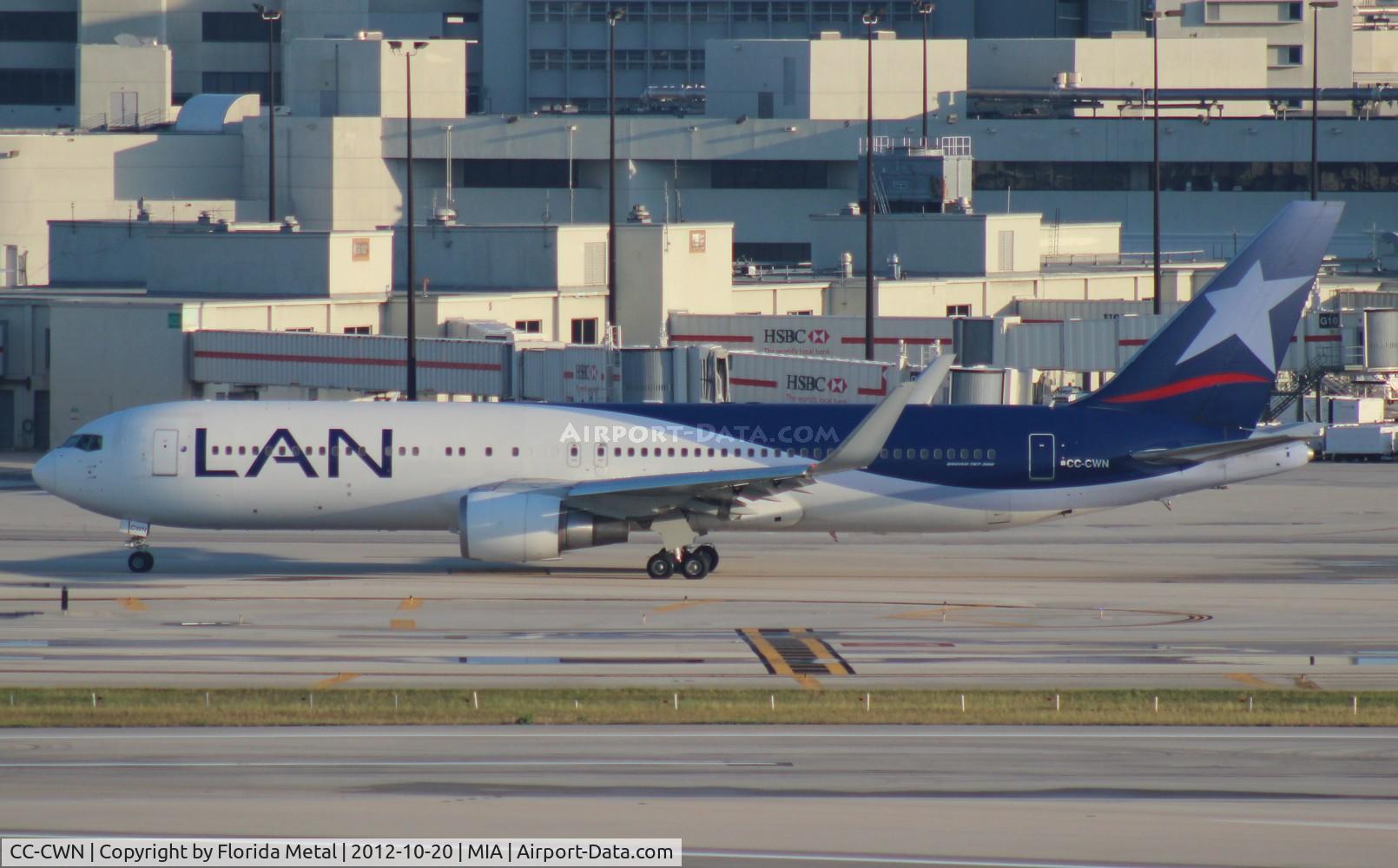 CC-CWN, Boeing 767-316/ER C/N 35229/949, LAN Chile 767-300