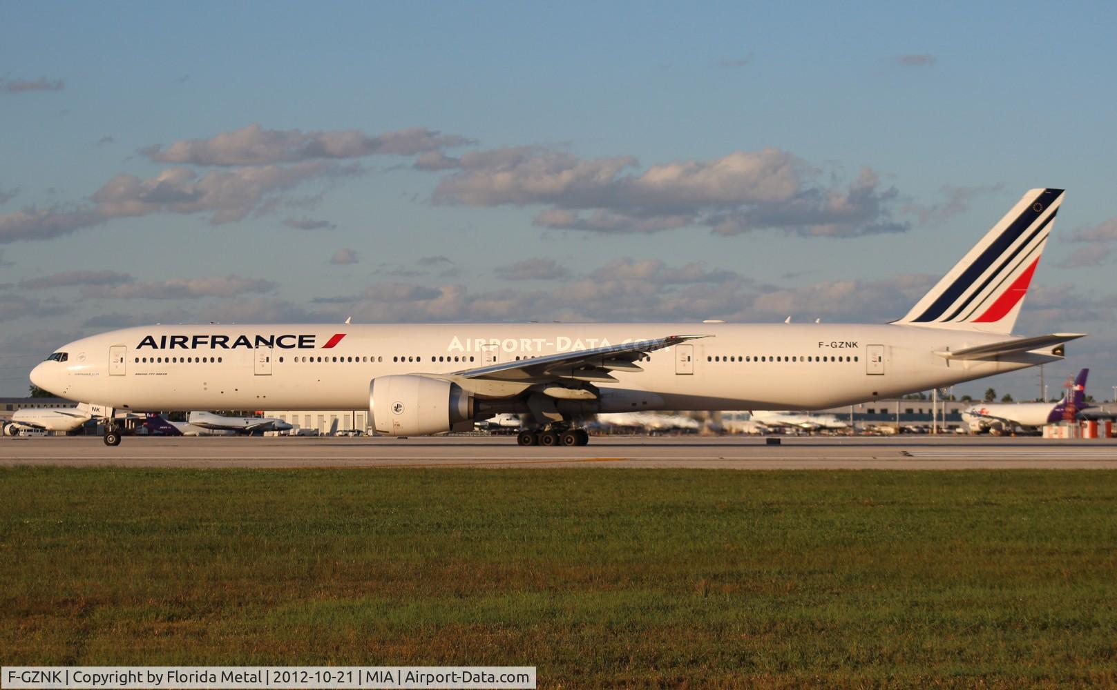 F-GZNK, 2011 Boeing 777-328/ER C/N 39971, Air France 777-300