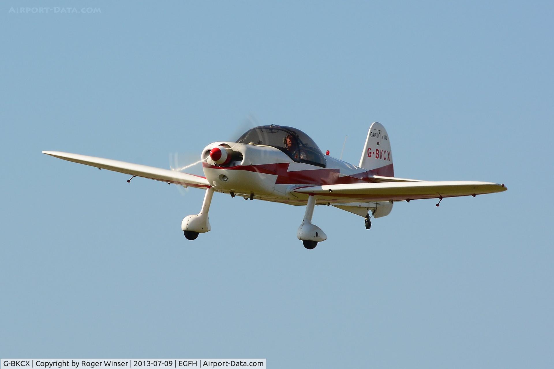 G-BKCX, 1982 Mudry CAP-10B C/N 149, Visiting CAP-10B departing.