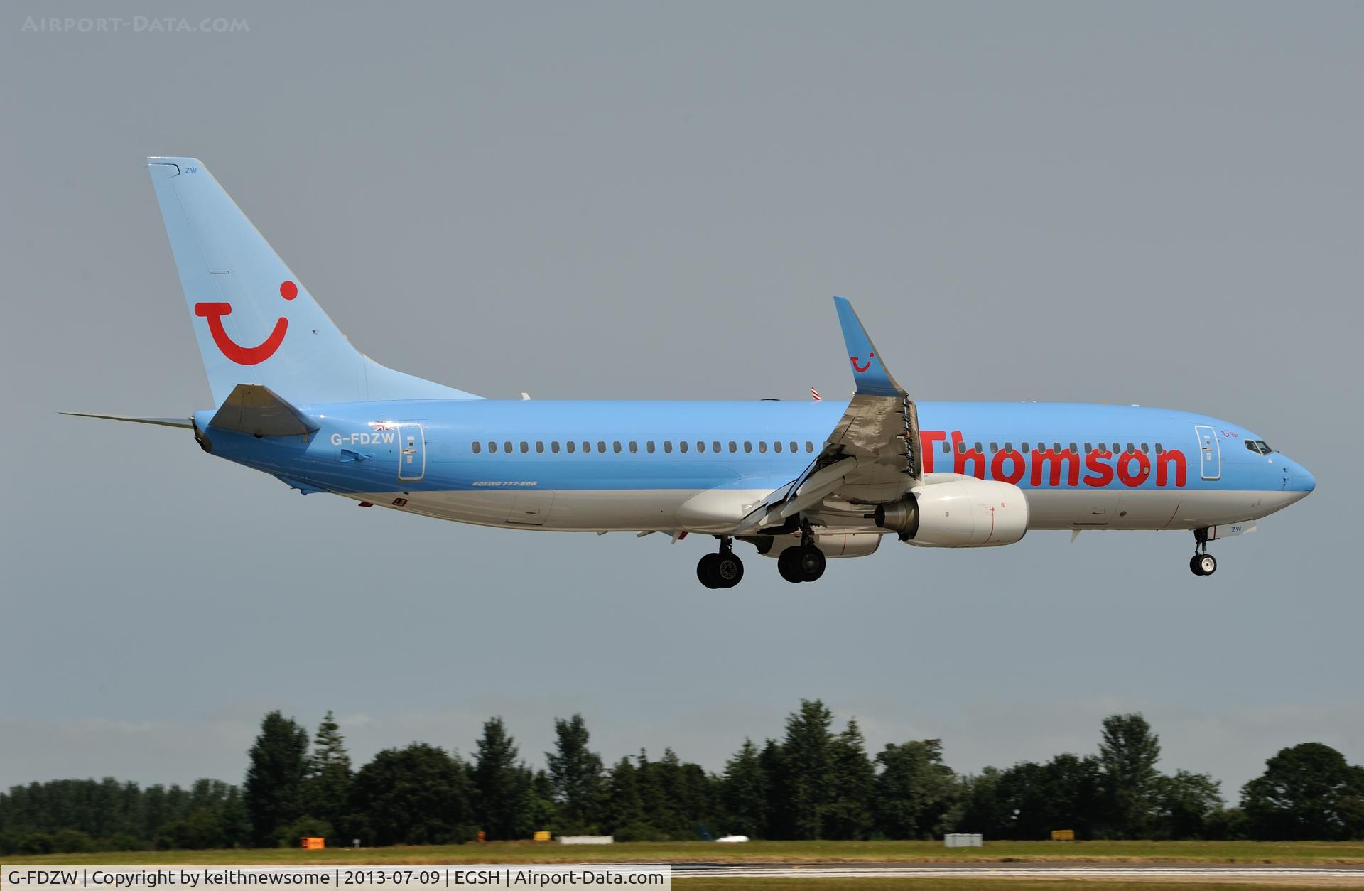 G-FDZW, 2011 Boeing 737-8K5 C/N 37254, Landing onto runway 09 in nice sunlight !