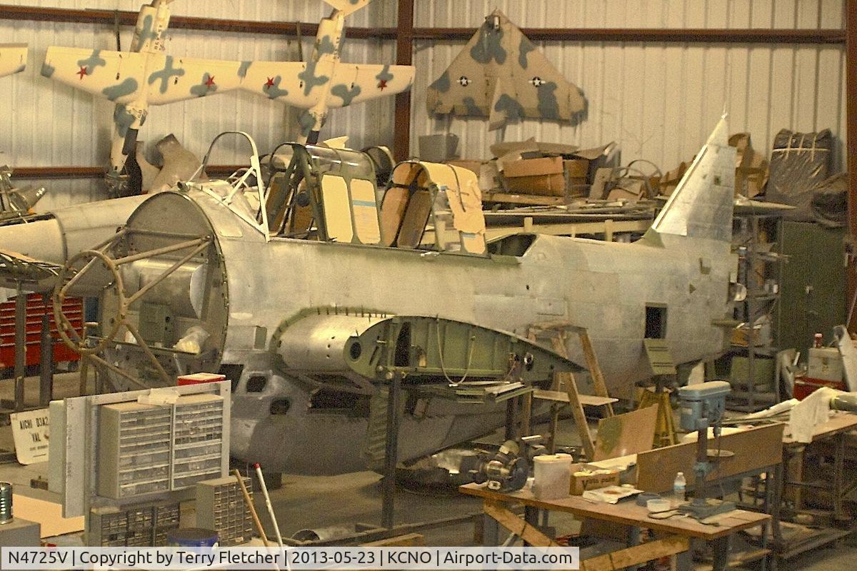N4725V, 1939 North American O-47B C/N 25-554, Composite of O-47s , ex 38-284 and 38-295
At Planes of Fame Museum , Chino , California