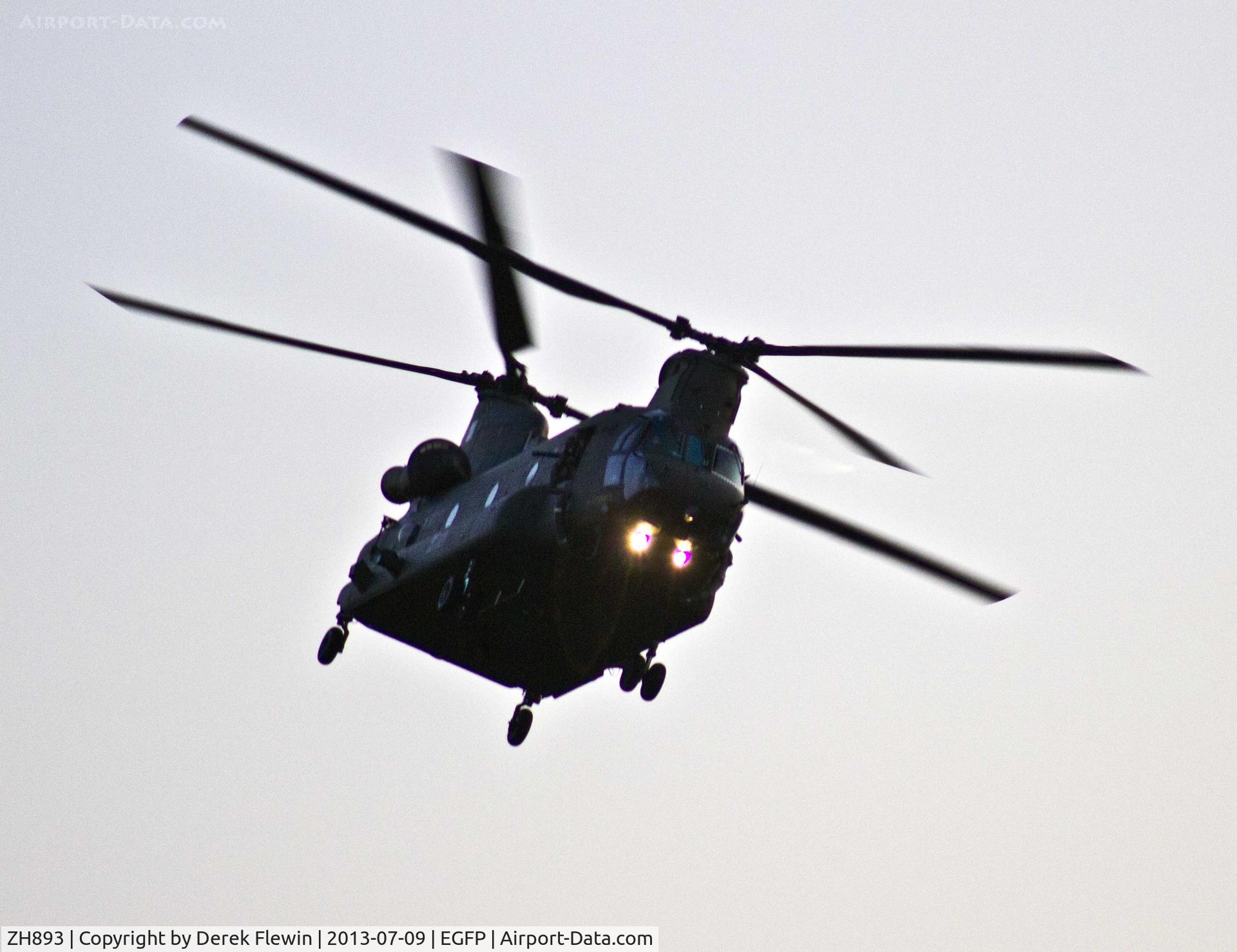 ZH893, Boeing Vertol Chinook HC.2A C/N M4456, Chinook HC.2A, cs Shf451, 18/27 Sqn RAF Odiham on the Range for day into night door firing.