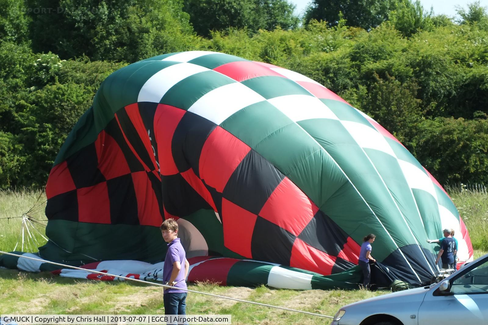 G-MUCK, 2005 Lindstrand Hot Air Balloons LBL 77A C/N 982, at the Barton open day and fly in
