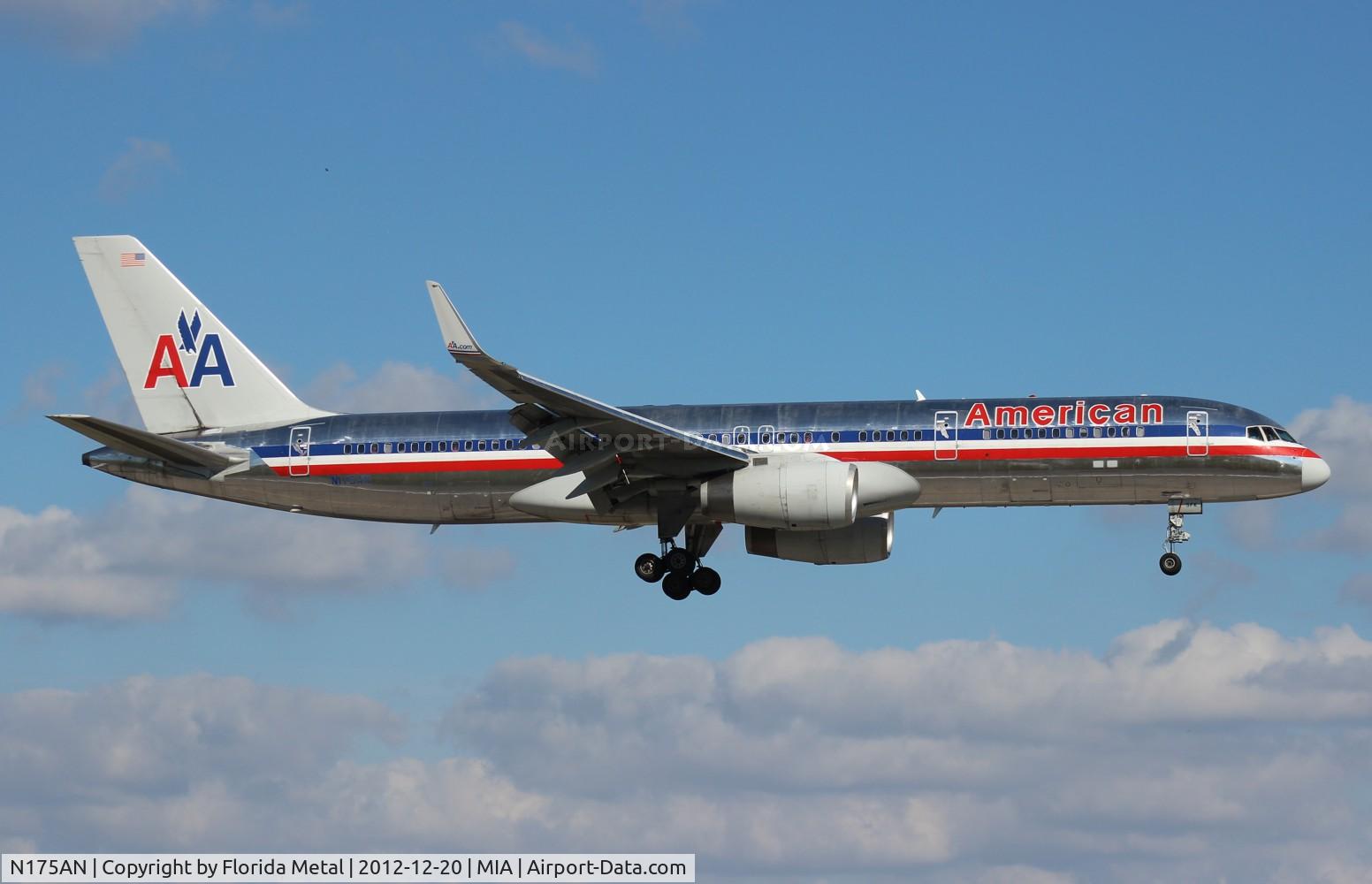 N175AN, 2001 Boeing 757-223 C/N 32394, American 757