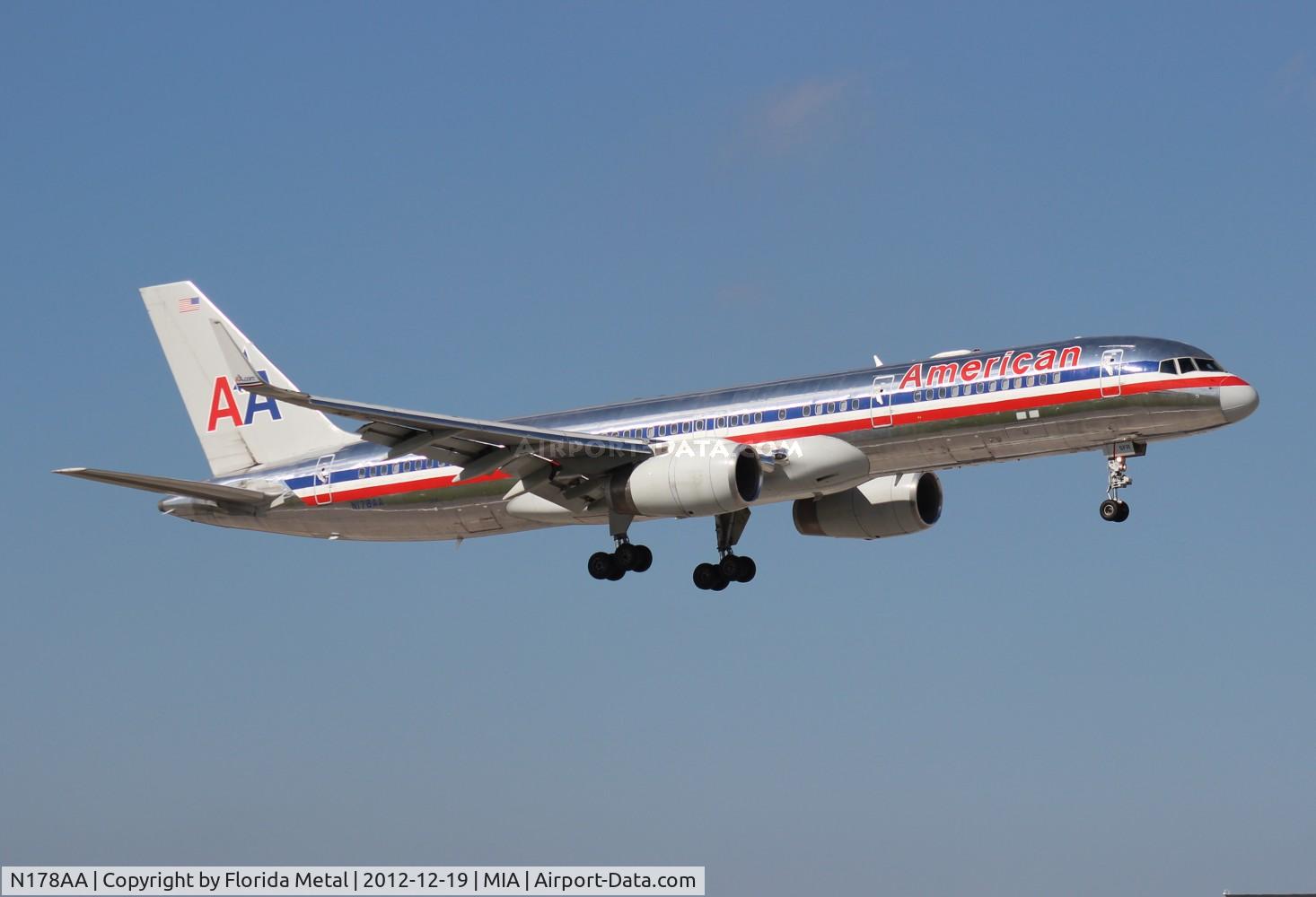 N178AA, 2002 Boeing 757-223 C/N 32398, American 757-200