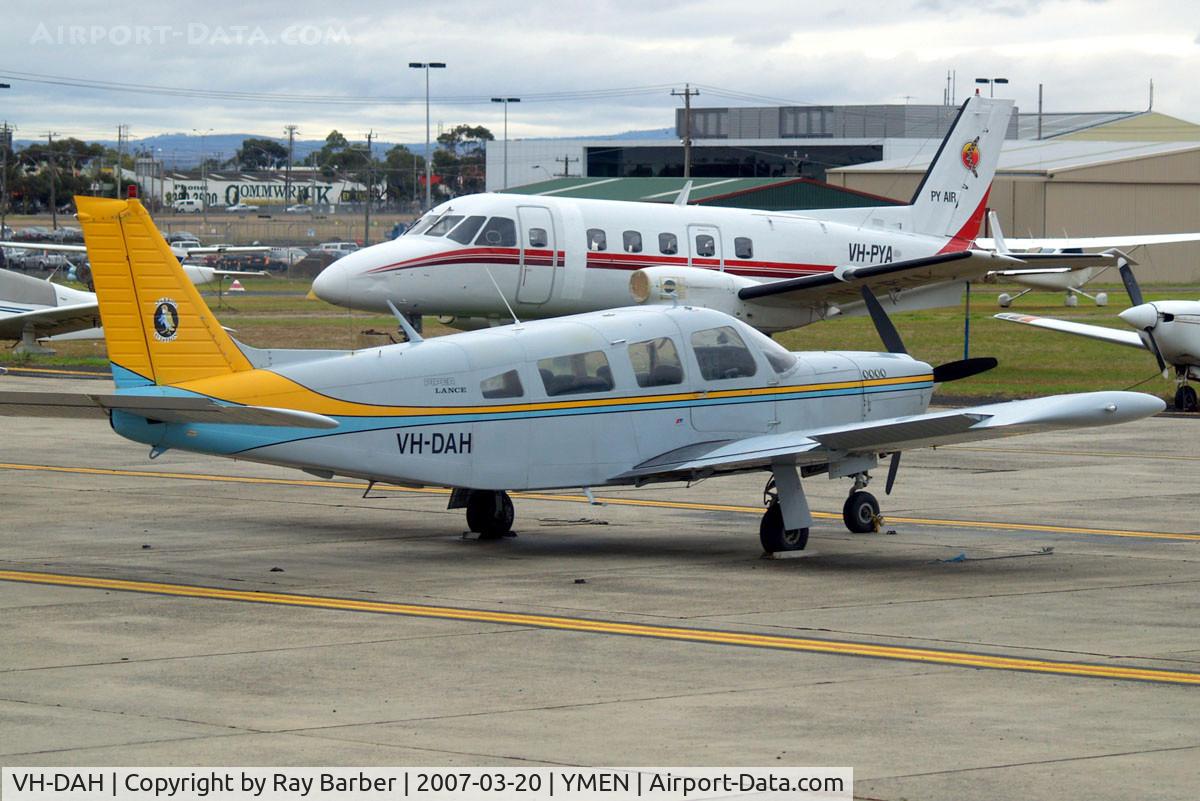 VH-DAH, 1976 Piper PA-32R-300 Cherokee Lance C/N 32R-7680498, Piper PA-32R-300 Cherokee Lance [32R-7680498] Melbourne-Essendon~VH 20/03/2007