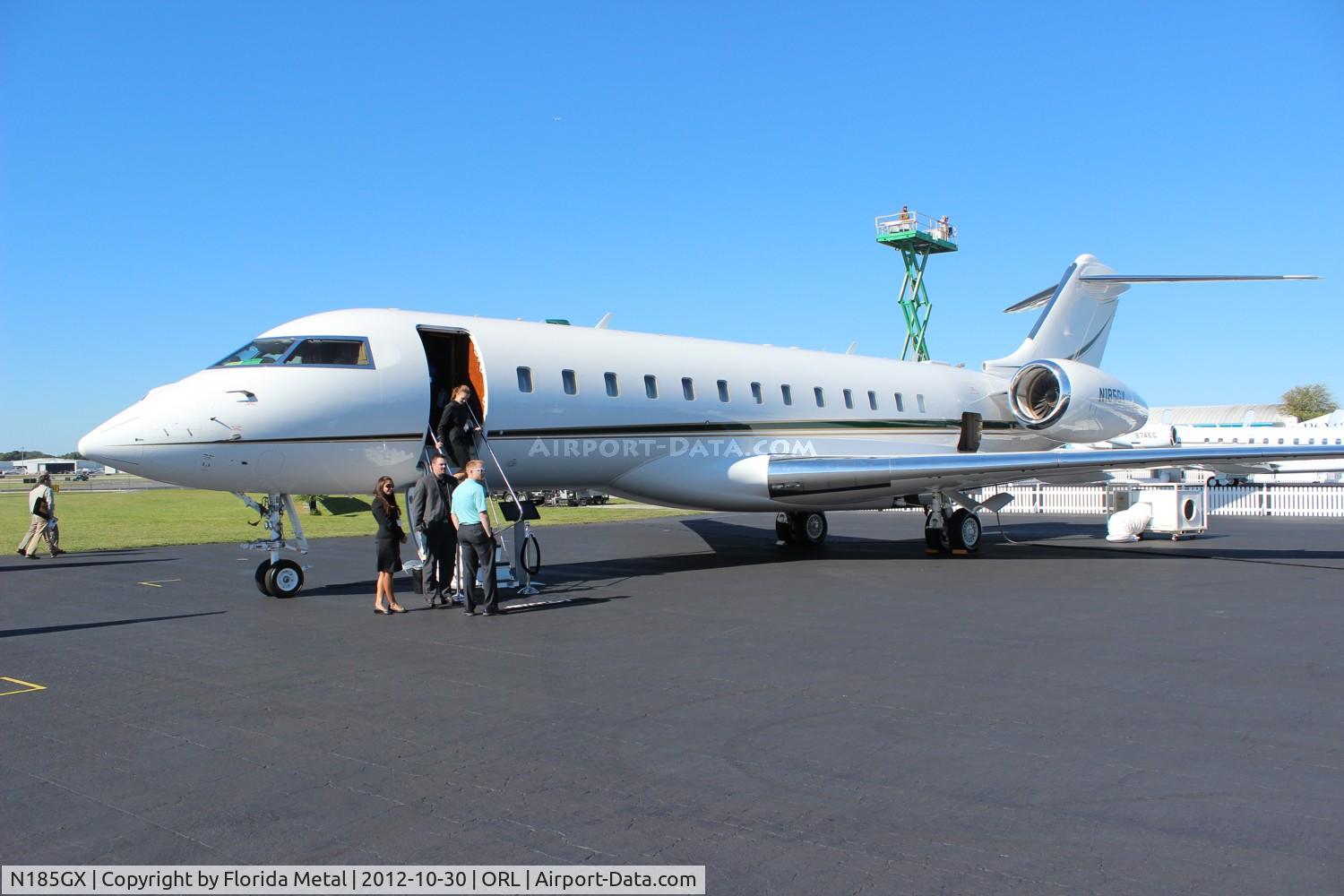 N185GX, 2005 Bombardier BD-700-1A10 Global Express C/N 9185, Global Express at NBAA