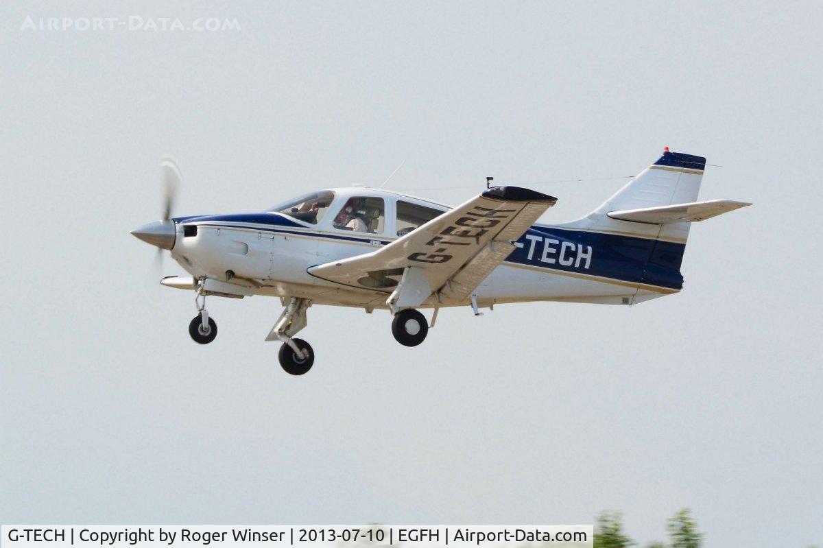 G-TECH, 1976 Rockwell Commander 114 C/N 14074, Commander 114 departing runway 22.
