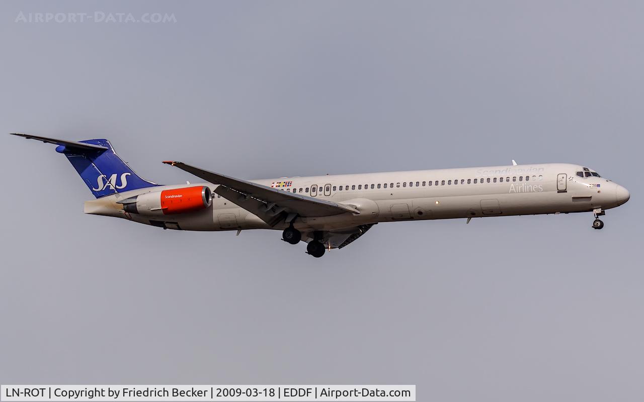 LN-ROT, 1986 McDonnell Douglas MD-82 (DC-9-82) C/N 49422, on final at FRA